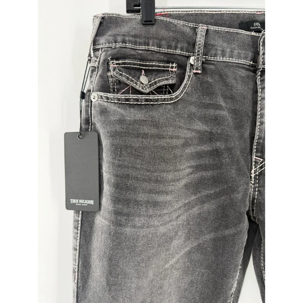 True Religion Geno Relaxed Slim Jeans Grey Phantom Wash Big T Pink Stitch 36